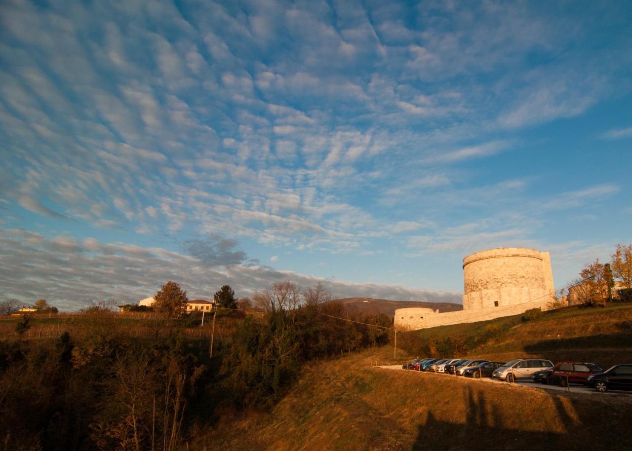 Klanjscek Wine&Stay Gorizia Bagian luar foto